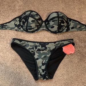 Coral Tropics camouflage bikini size medium